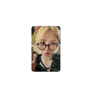LE SSERAFIM's DAY OFF IN JEJU PHOTOBOOK